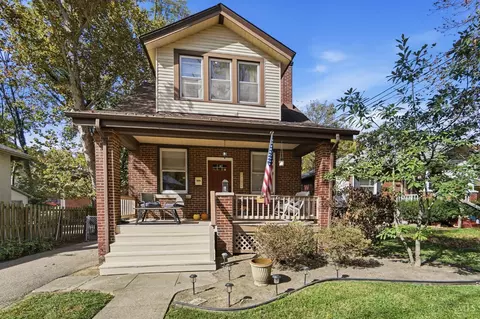6221 Bona Vista Pl, Cincinnati, OH 45213