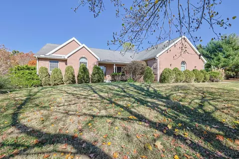 1918 Clermontville Laurel Rd, New Richmond, OH 45157