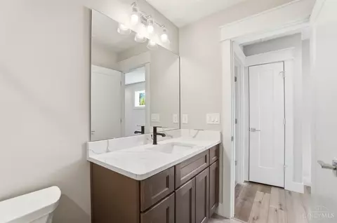 Bath - 3311 Bach Ave, Cincinnati, OH 45209 photo 7 of 7