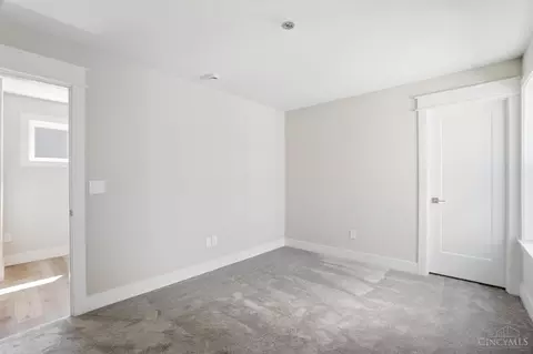 Bedroom - 3311 Bach Ave, Cincinnati, OH 45209 photo 5 of 9