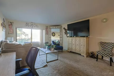 Living - 3004 Glenmore Ave, Cincinnati, OH 45238 photo 3 of 3