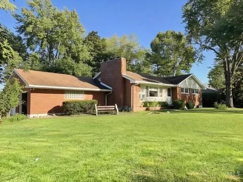 8352 Crestway, Clayton, OH 45315