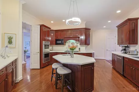 8655 Keller Rd, Cincinnati, OH 45243 photo 17