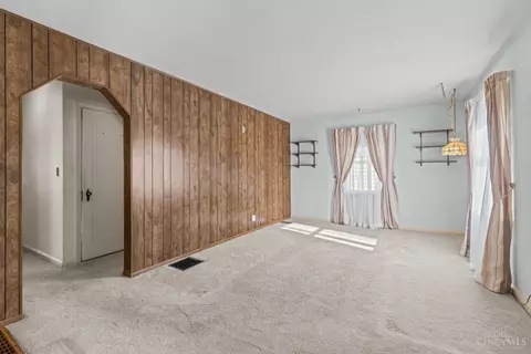 Living - 1890 Ashbrook Dr, Cincinnati, OH 45238 photo 2 of 3