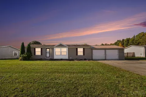 4211 Fork Hills Dr, Batavia, OH 45103