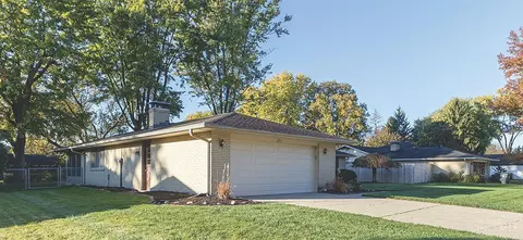 Exterior - 271 Glenburn Dr, Centerville, OH 45459 photo 4 of 4