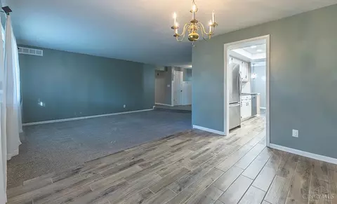 Living - 271 Glenburn Dr, Centerville, OH 45459 photo 3 of 5