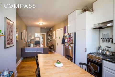 6001 Pineview La, Cincinnati, OH 45247 photo 3