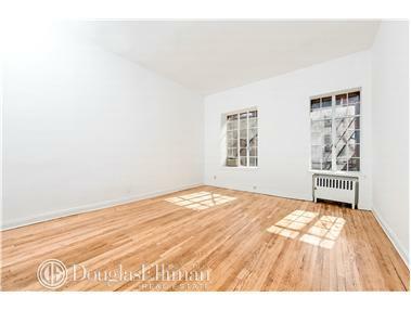 3924 Tappan Ave, Cincinnati, OH 45223 photo 1