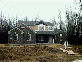 1031 Windsor Ct, Cincinnati, OH 45245 photo 3