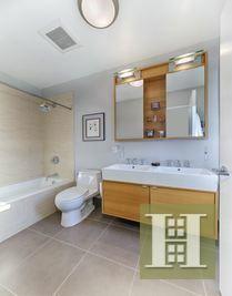 294 Caldwell Dr, Cincinnati, OH 45216 photo 8