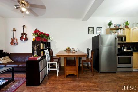98 Ridgeway Rd, Cincinnati, OH 45216 photo 4