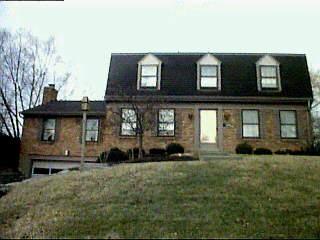 9361 Flemington Dr, Wyoming, OH 45231 photo 3