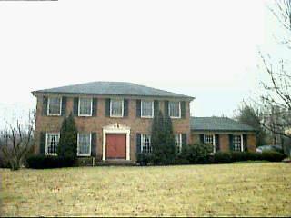 11729 Laurelview Dr, Montgomery, OH 45249 photo 1