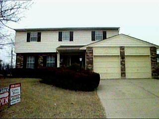 1664 Mandarin Ct, Forest Park, OH 45240 photo 1