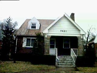 7621 Castleton Pl, Cincinnati, OH 45237 photo 2