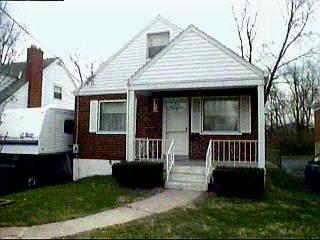 1609 Flora Ave, Cincinnati, OH 45231 photo 1