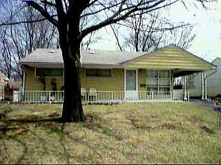 8754 Grenada Dr, Cincinnati, OH 45231 photo 3