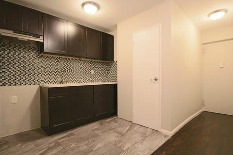 8978 Terwilligers View Ct, Cincinnati, OH 45249 photo 1