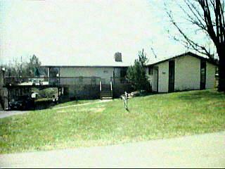 491 Deanview Dr, Cincinnati, OH 45224 photo 3