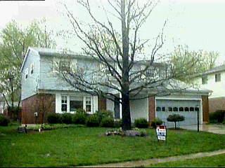 2113 Endovalley Dr, Cincinnati, OH 45244 photo 2