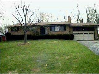 9388 Daly Rd, Cincinnati, OH 45231 photo 2