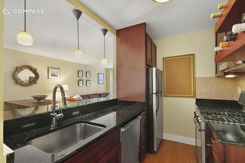 7483 Edgemont Rd, Cincinnati, OH 45237 photo 4