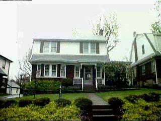 6140 Fairway Dr, Cincinnati, OH 45212 photo 3