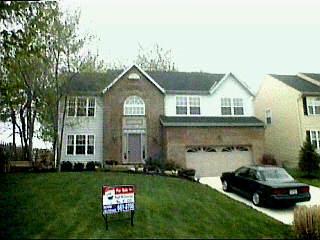 1296 Winstone Ct, Cincinnati, OH 45255 photo 2