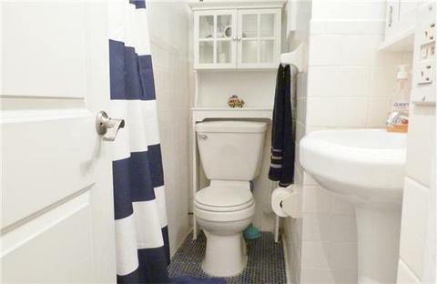 5821 Lathrop Pl, Cincinnati, OH 45224 photo 6