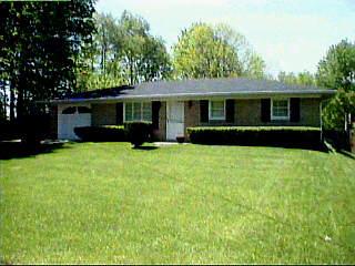 10221 Maria Ave, Cincinnati, OH 45231 photo 2
