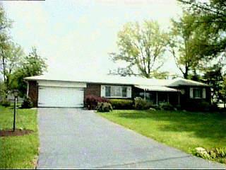 9514 Delray Dr, Montgomery, OH 45242 photo 1