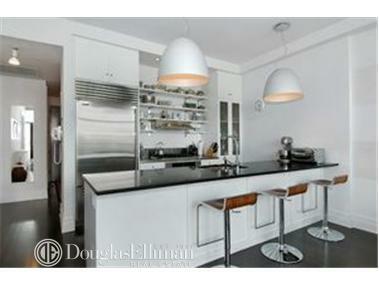 3252 Koenig Ave, Cincinnati, OH 45211 photo 4