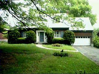 3252 Koenig Ave, Cincinnati, OH 45211 photo 2
