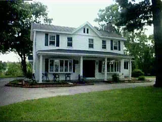 2313 Adams Rd, Cincinnati, OH 45231 photo 1
