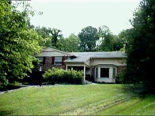 3199 Dot Dr, Cincinnati, OH 45213 photo 1