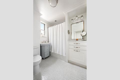 8865 Mockingbird Ln, Cincinnati, OH 45231 photo 6
