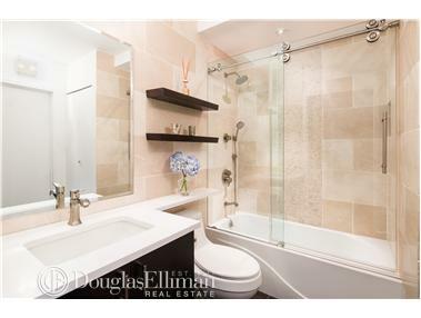 4424 Erickson Ct, Cincinnati, OH 45244 photo 2
