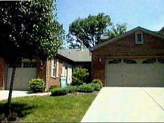 5634 Regimental Pl, Cincinnati, OH 45239 photo 2