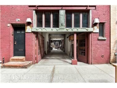 1046 Lockman Ave, Cincinnati, OH 45238 photo 4
