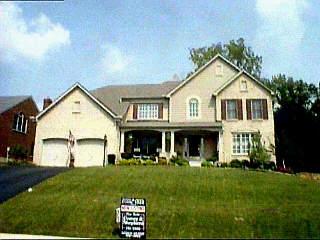 3897 Brigadoon Dr, Cincinnati, OH 45255 photo 1
