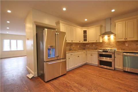 5805 Adelphi St, Cincinnati, OH 45227 photo 1