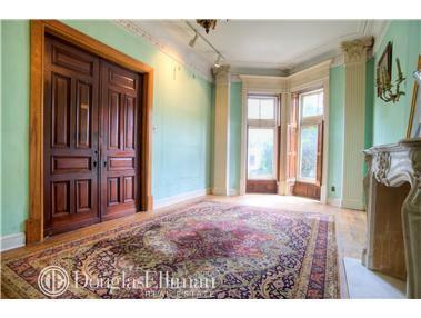 832 Oak St, Cincinnati, OH 45206 photo 5