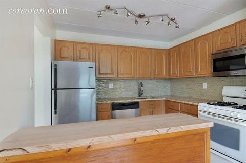 11918 Winston Cir, Forest Park, OH 45240 photo 1