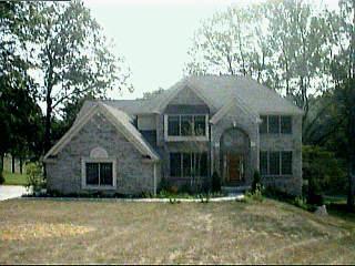 1082 Castlebay Dr, Cincinnati, OH 45245 photo 3