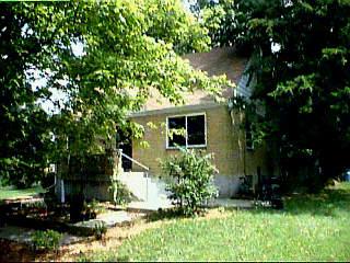 4528 Ebenezer Rd, Cincinnati, OH 45248 photo 1