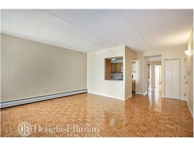 6 Hadley Rd, Greenhills, OH 45218 photo 4