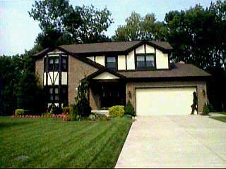 3853 Deerpath Ln, Cincinnati, OH 45248 photo 1