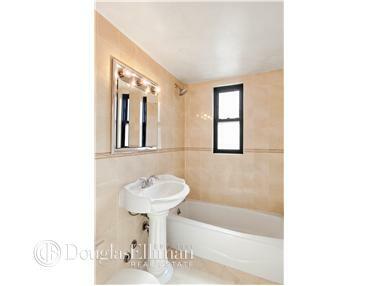 2526 Losantiville A, Cincinnati, OH 45237 photo 3
