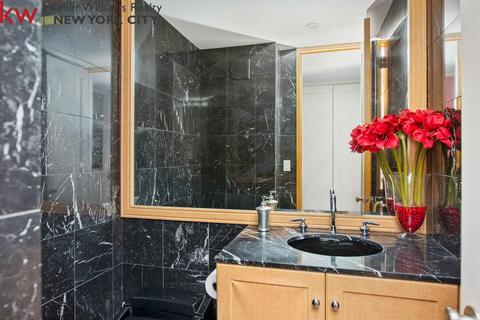 2846 Madison Rd, Cincinnati, OH 45209 photo 4